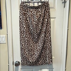 Stylish Brown and White Giraffe print Skirt